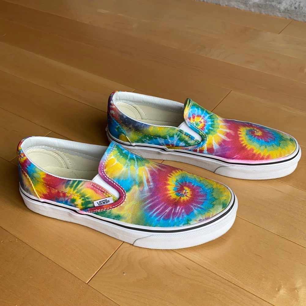 Tie dye slides